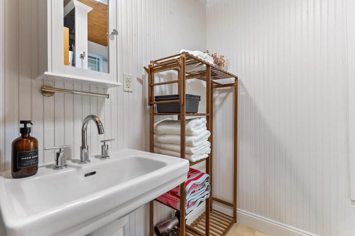 Bare Feet Bungalow -Close To Beach & Dog Friendly غولفبورت المظهر الخارجي الصورة